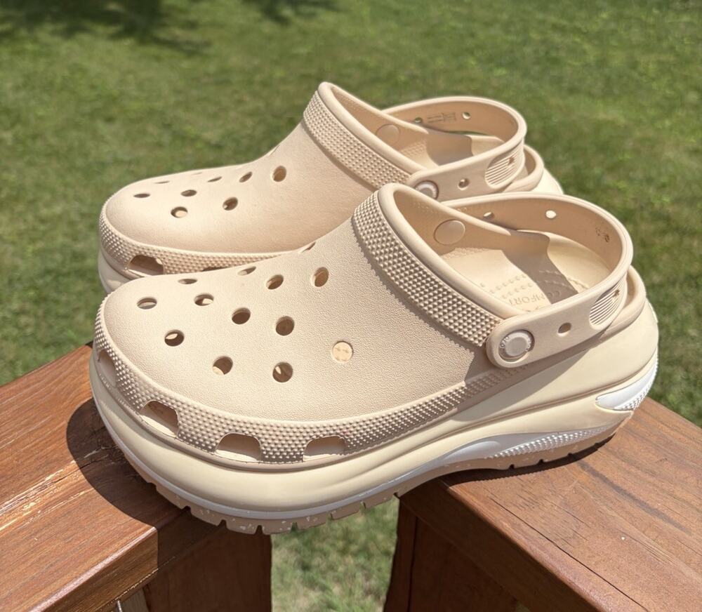 Crocs Mega Crush Clog Shiitake Beige Platform Shoes Chunky Womens 9 Mens 7
